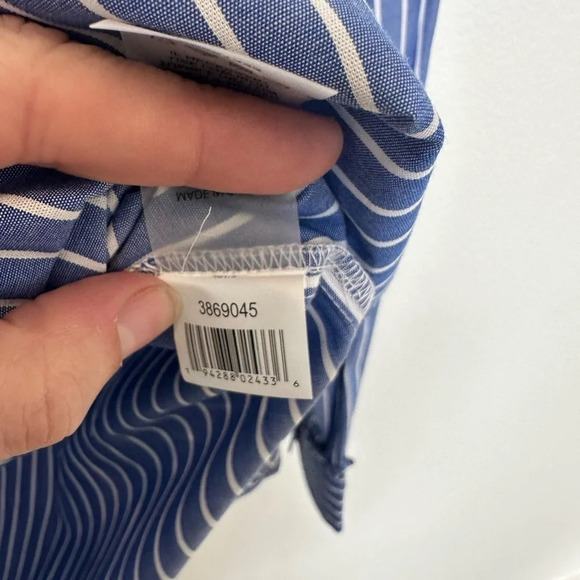 NWT Court & Rowe‎ Chambray Blue and White Button Up Stripe Shirt Size Small - Picture 6 of 10